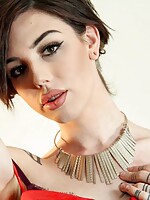 shemale small tits